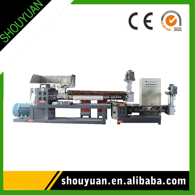 聽(tīng)攪拌機(jī)廠(chǎng)家淺談大型臥式塑料攪拌設(shè)備的運(yùn)作原理和特征