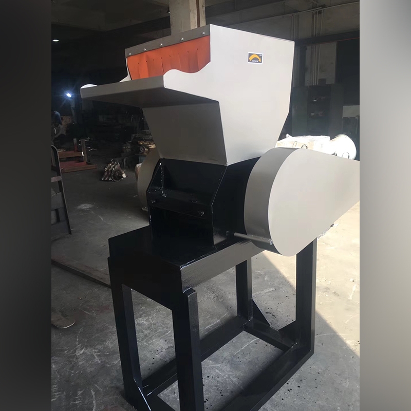 定制異型粉碎機